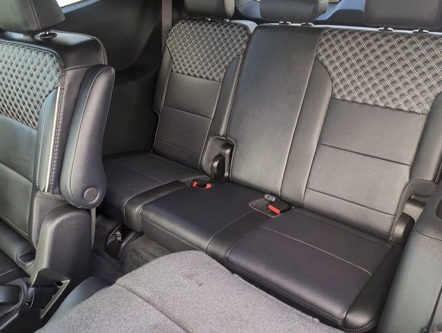 Used 2024 GMC Acadia Denali image 26