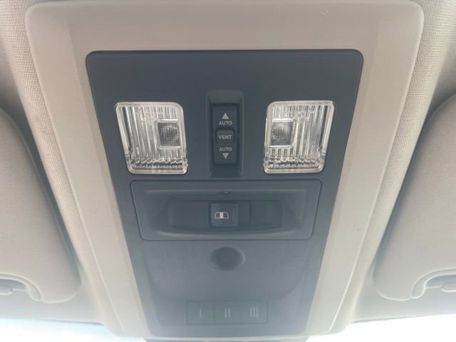 Used 2014 RAM 2500 Laramie w/ Convenience Group image 23