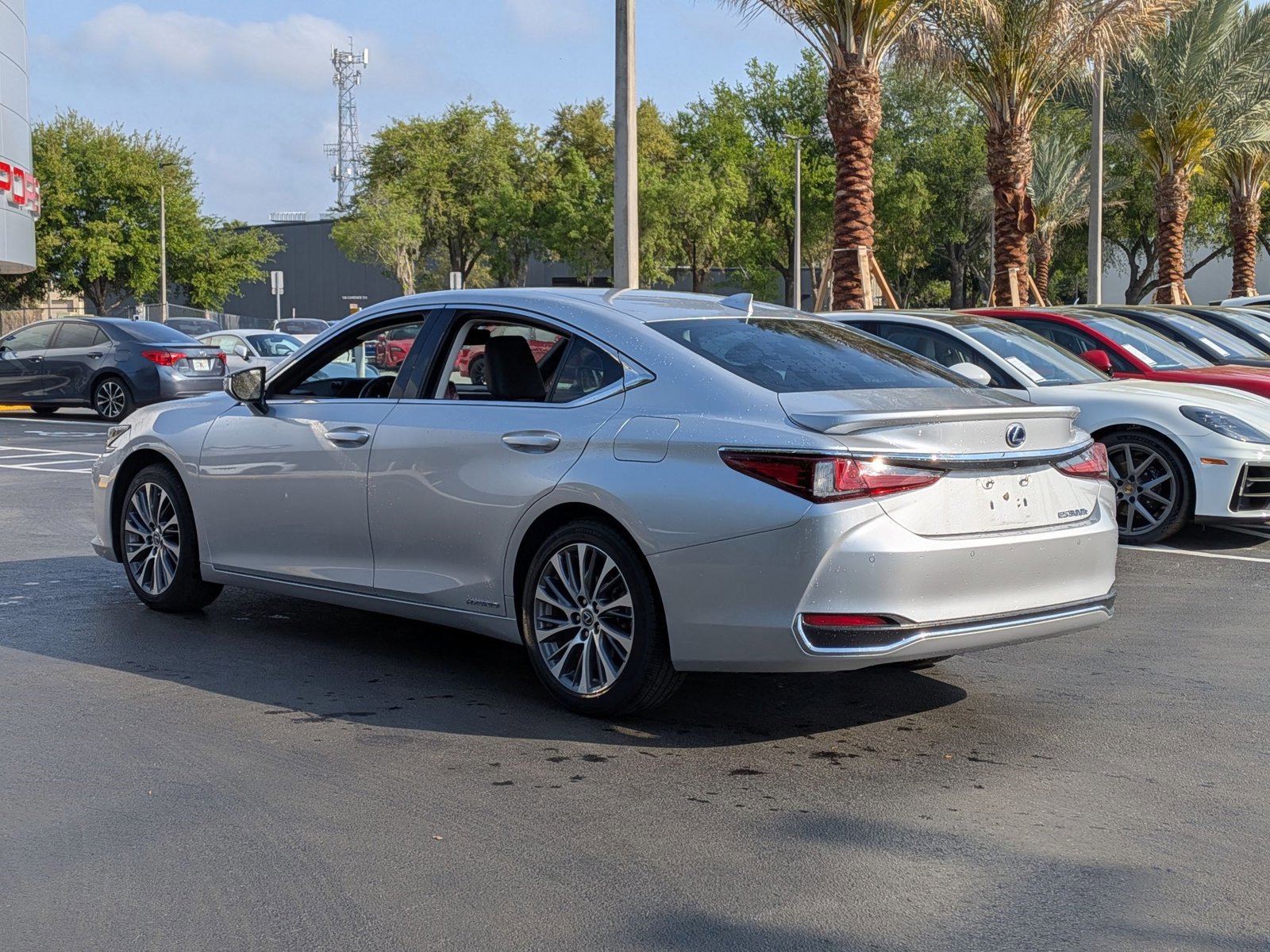 Used 2021 Lexus ES 300h w/ Premium Package FWD video 3