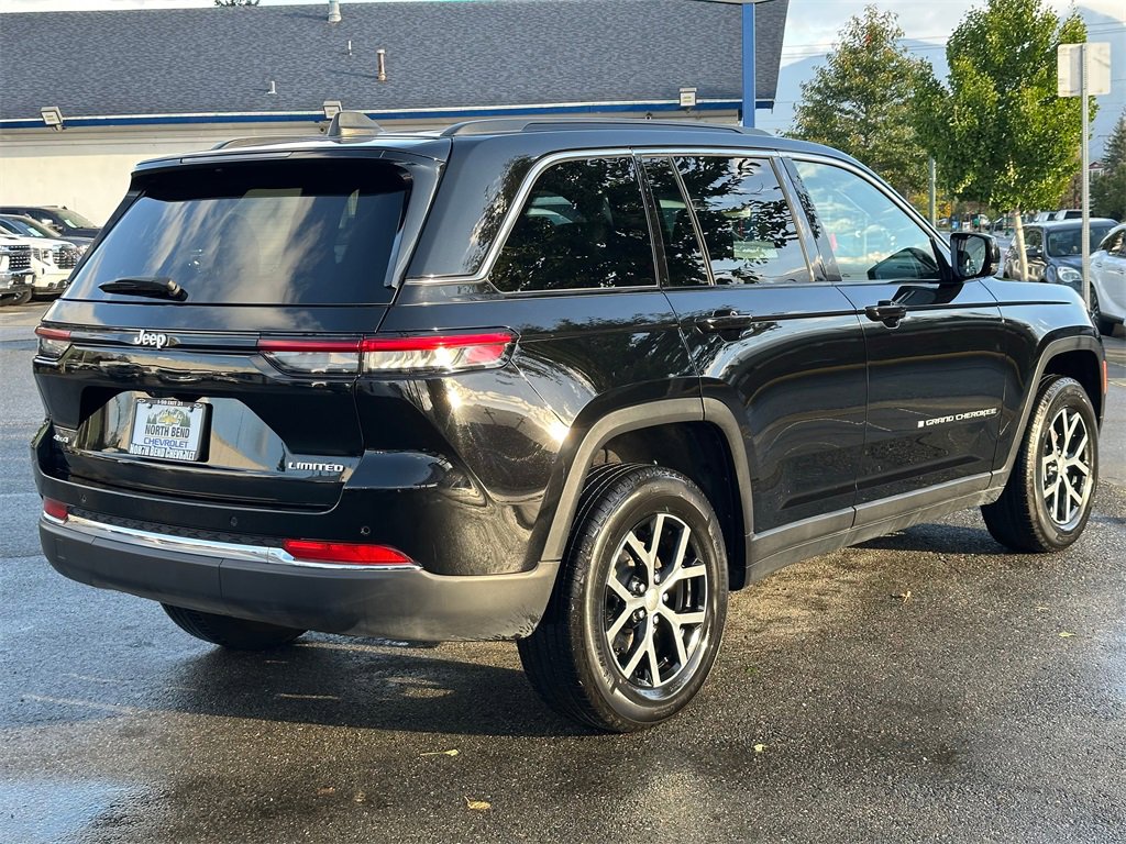 Used 2024 Jeep Grand Cherokee Limited image 6