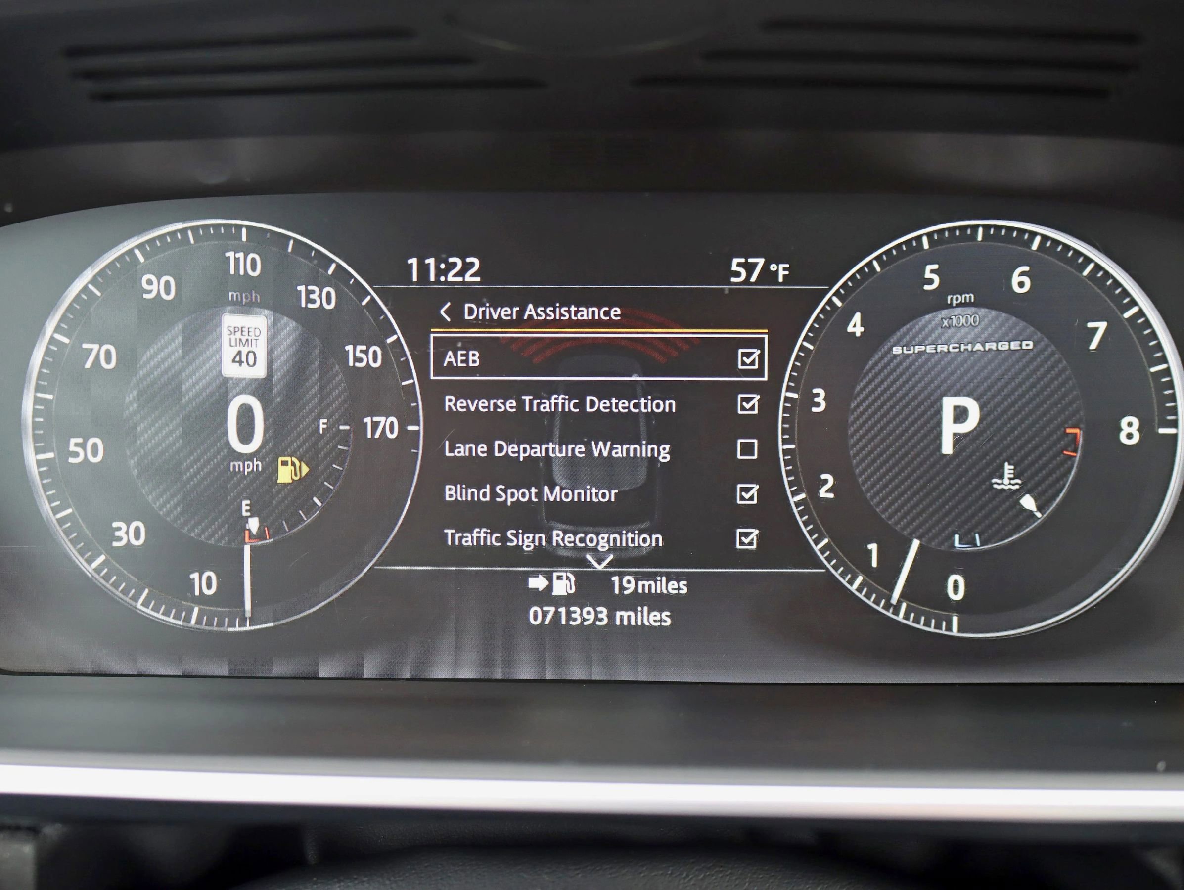 Used 2017 Land Rover Range Rover Supercharged image 18