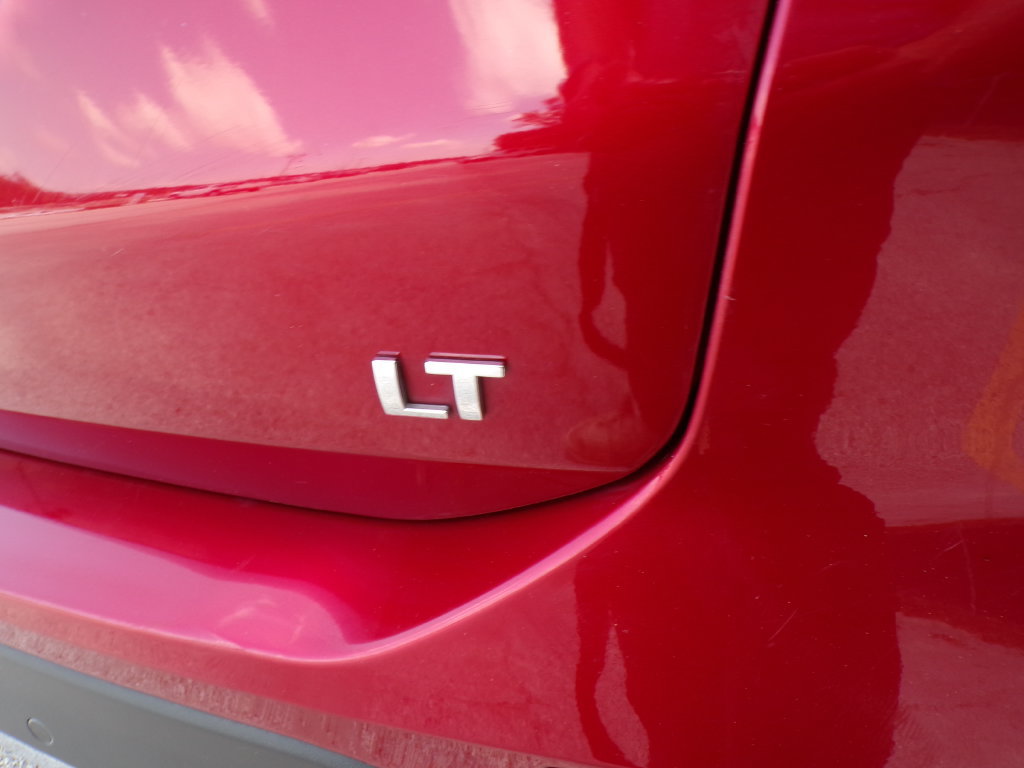 Used 2023 Chevrolet Equinox LT FWD image 16