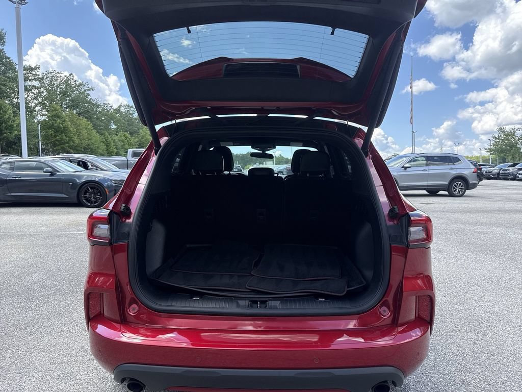 Used 2023 Ford Escape ST-Line w/ Tech Pack #1 AWD/4WD image 21