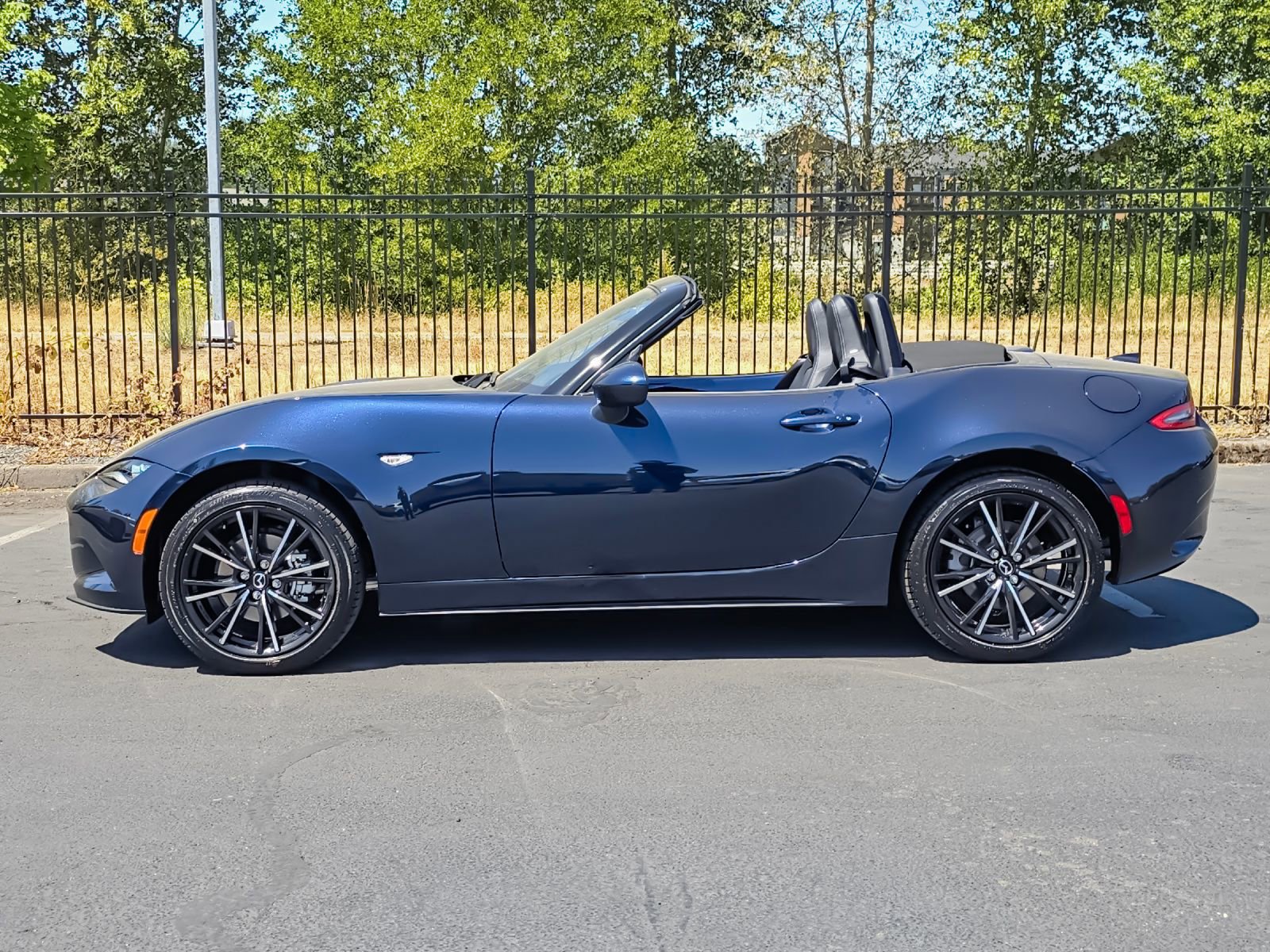 New 2025 MAZDA MX-5 Miata Grand Touring w/ Weather Package image 7