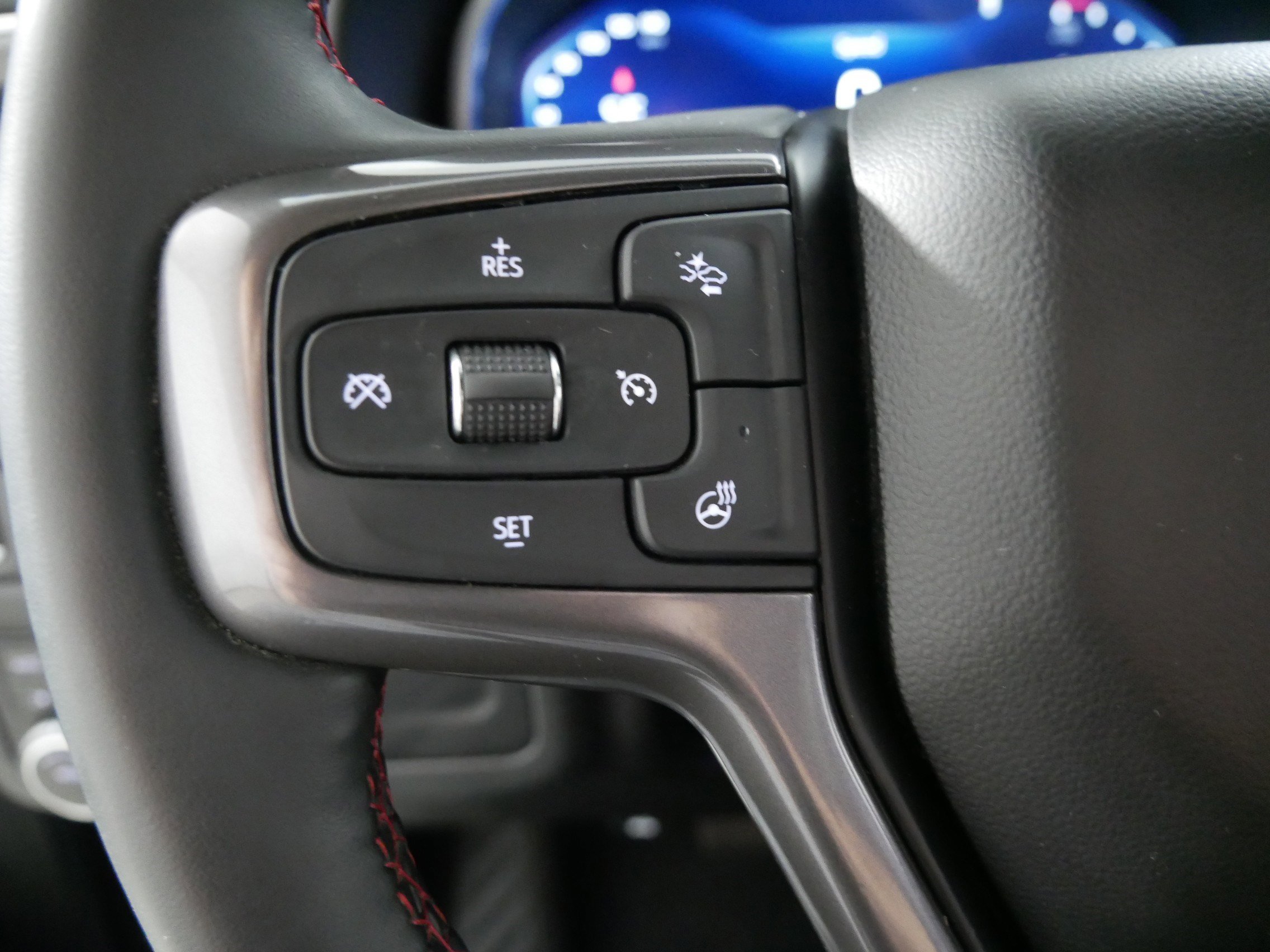 Used 2024 Chevrolet Suburban RST image 27