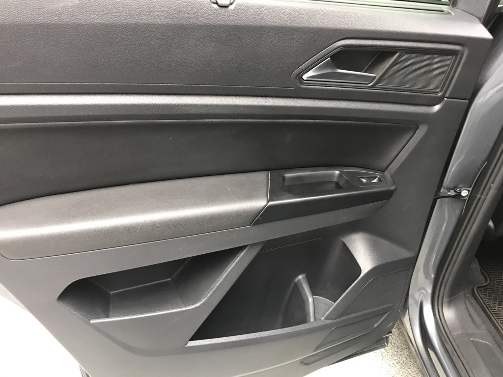 Used 2020 Volkswagen Atlas SE w/ Panoramic Sunroof Package image 16