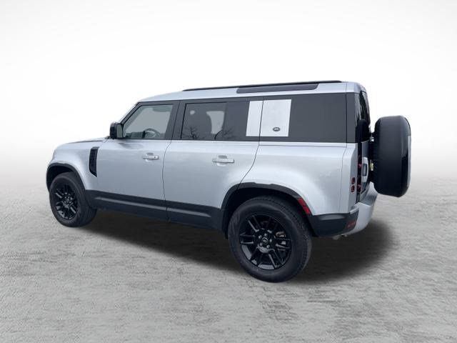 Used 2024 Land Rover Defender 110 S image 5