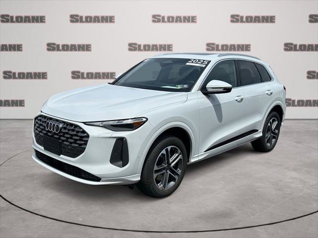 Certified 2025 Audi Q5 Premium w/ Convenience Package AWD/4WD image 1