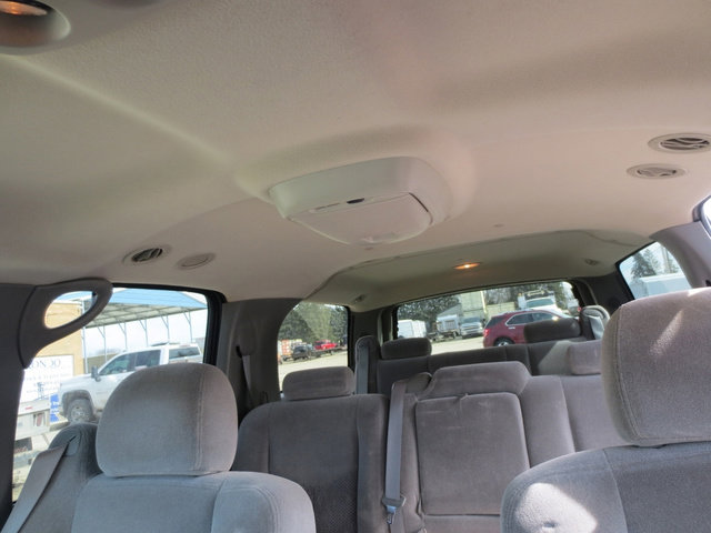 Used 2003 Chevrolet Suburban LS w/ LS Preferred Equipment Group image 22