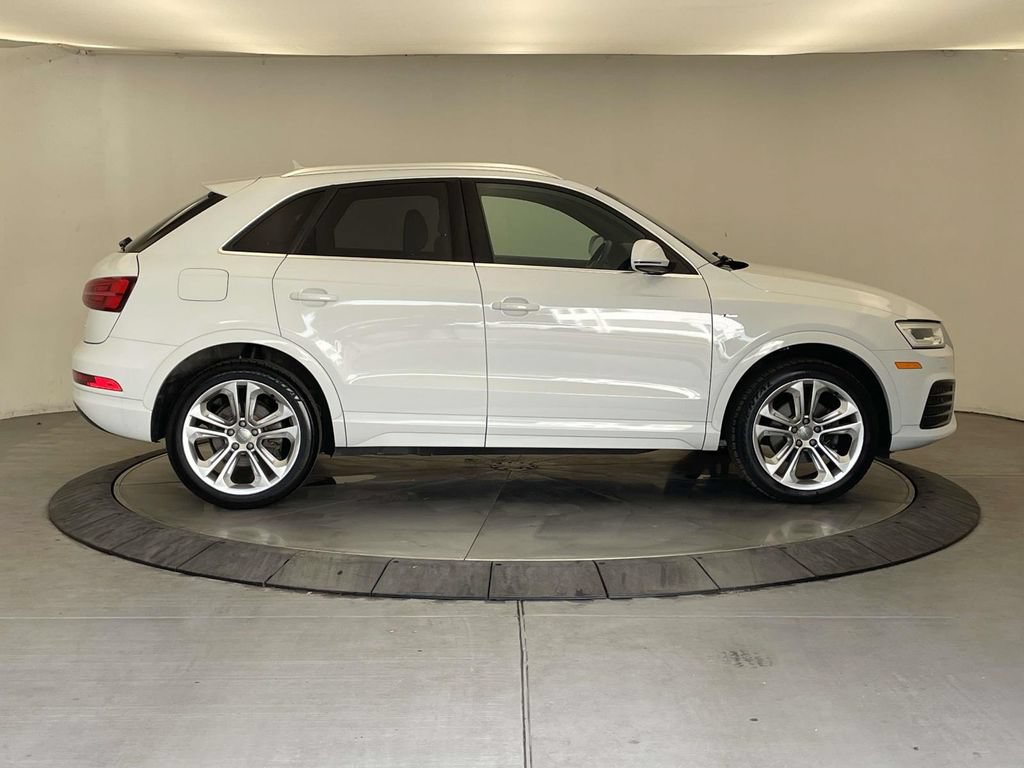 Used 2018 Audi Q3 2.0T Premium Plus w/ Premium Plus Package AWD/4WD image 8