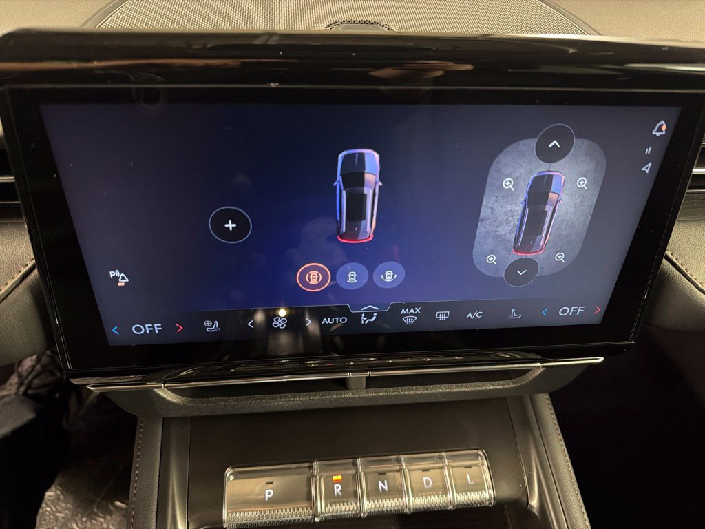 New 2026 Lincoln Nautilus Reserve AWD/4WD image 13