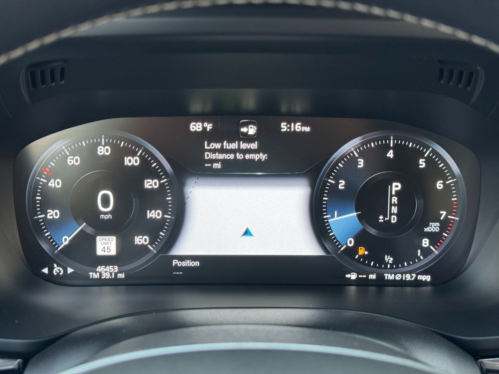 Used 2019 Volvo XC60 T5 R-Design w/ Protection Package image 18