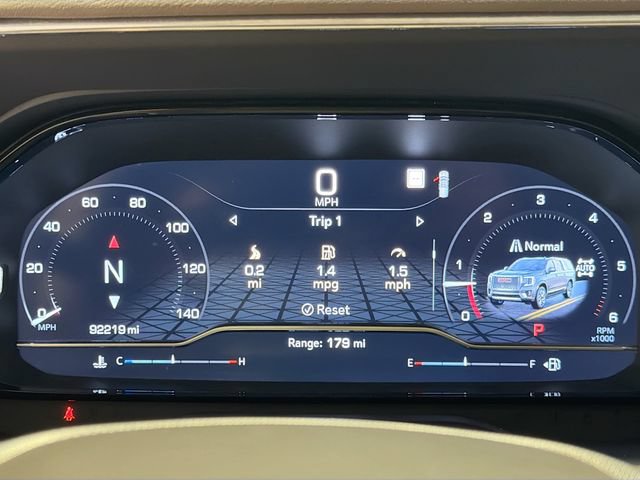 Used 2023 GMC Yukon XL Denali AWD/4WD image 11