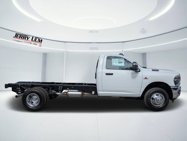 New 2026 RAM 3500 Tradesman w/ Chrome Appearance Group A AWD/4WD image 2