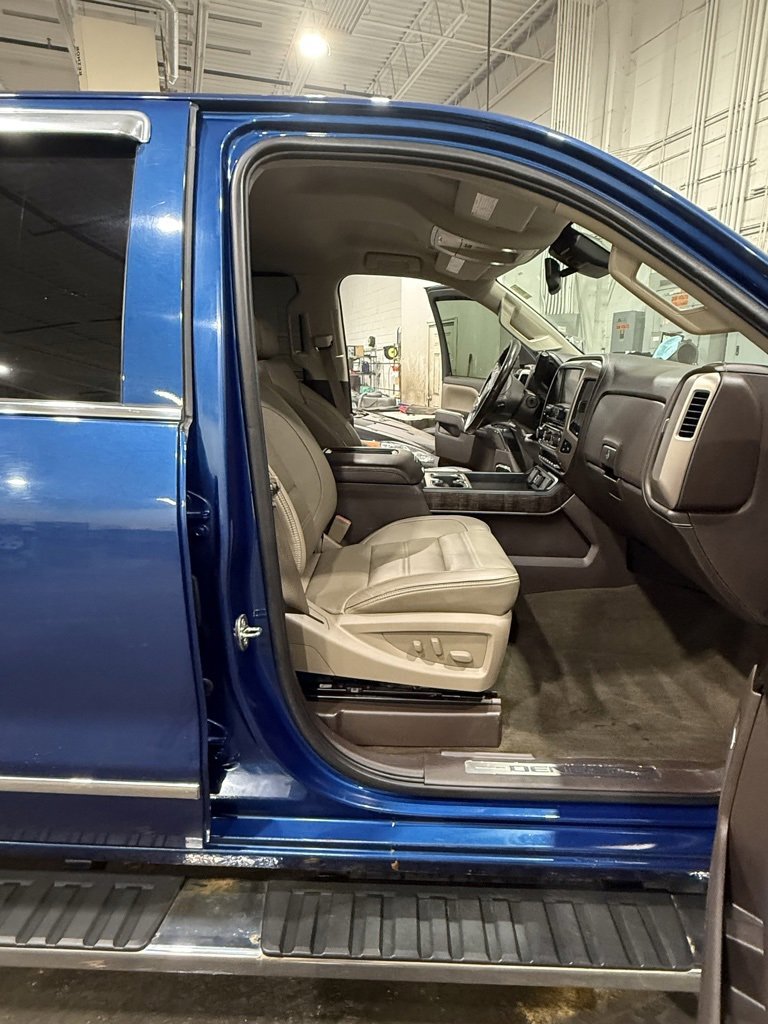 Used 2016 GMC Sierra 2500 Denali w/ Duramax Plus Package image 27