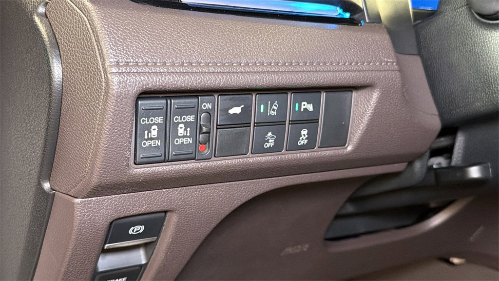 Used 2019 Honda Odyssey Elite image 31