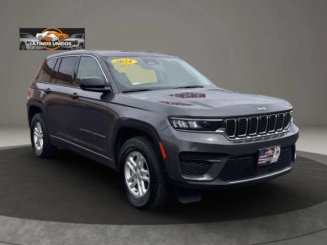 Used 2024 Jeep Grand Cherokee Laredo RWD image 1