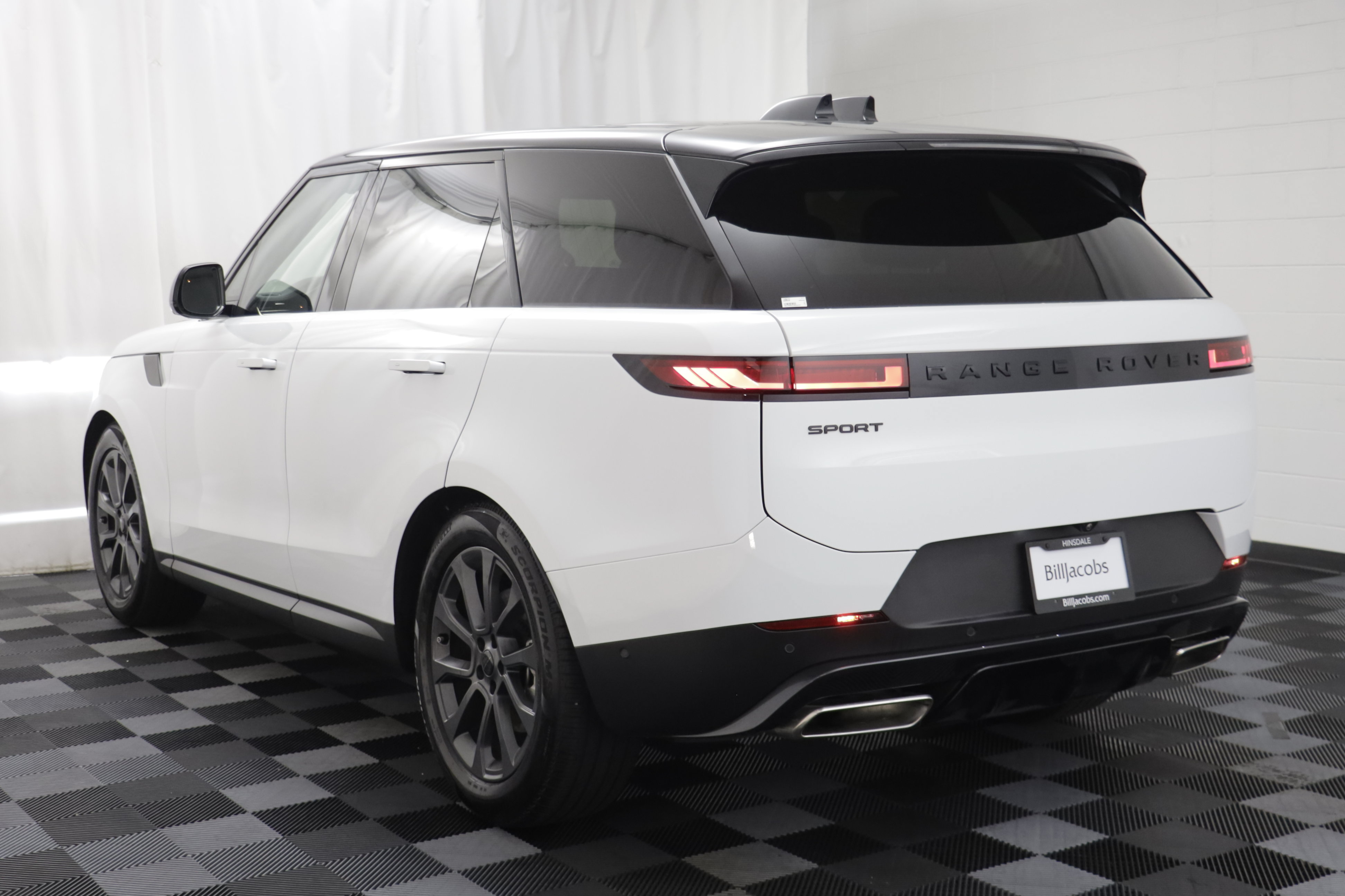 Certified 2026 Land Rover Range Rover Sport SE AWD/4WD image 15