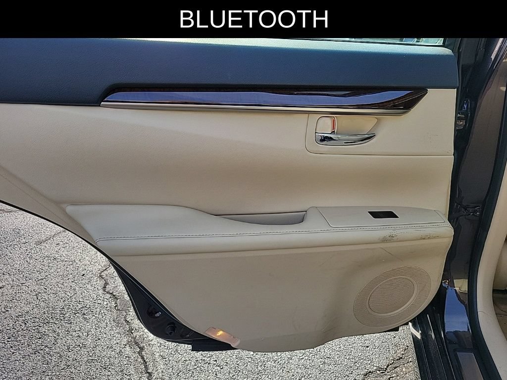 Used 2015 Lexus ES 350 w/ Luxury Package FWD image 13