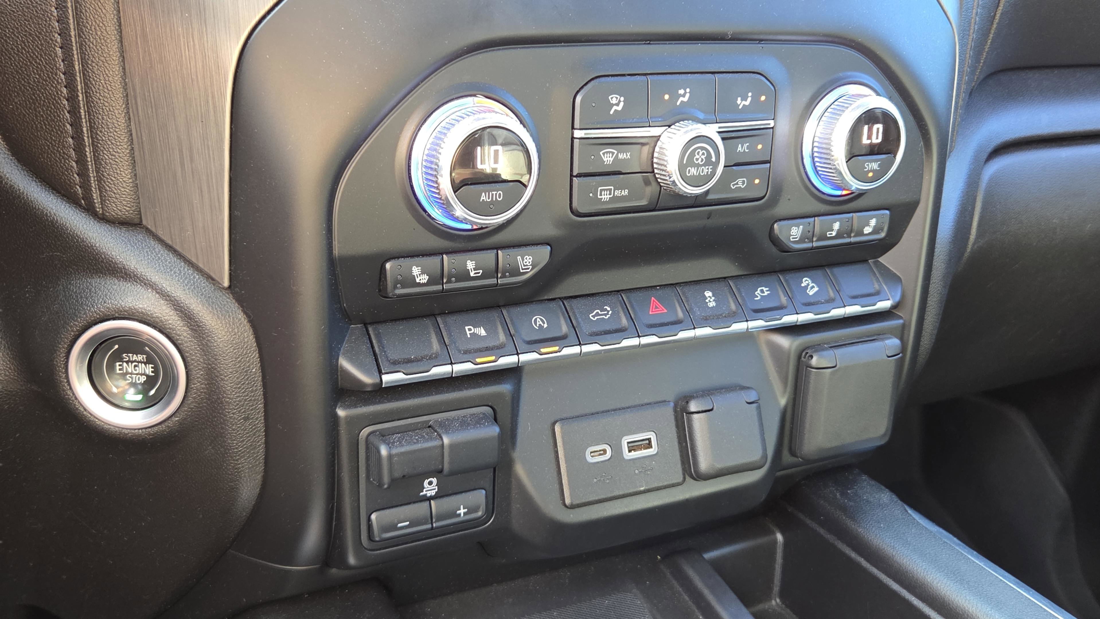 Used 2021 GMC Sierra 1500 Denali AWD/4WD image 26
