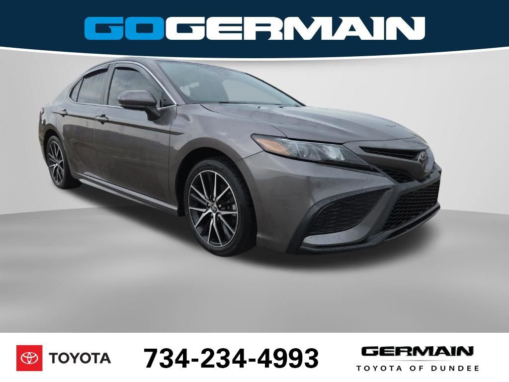 Used 2021 Toyota Camry SE image 5