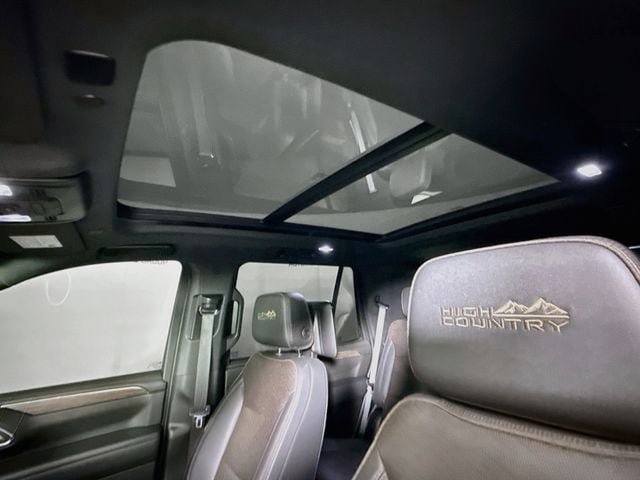 Used 2024 Chevrolet Tahoe High Country w/ Advanced Technology Package AWD/4WD image 23