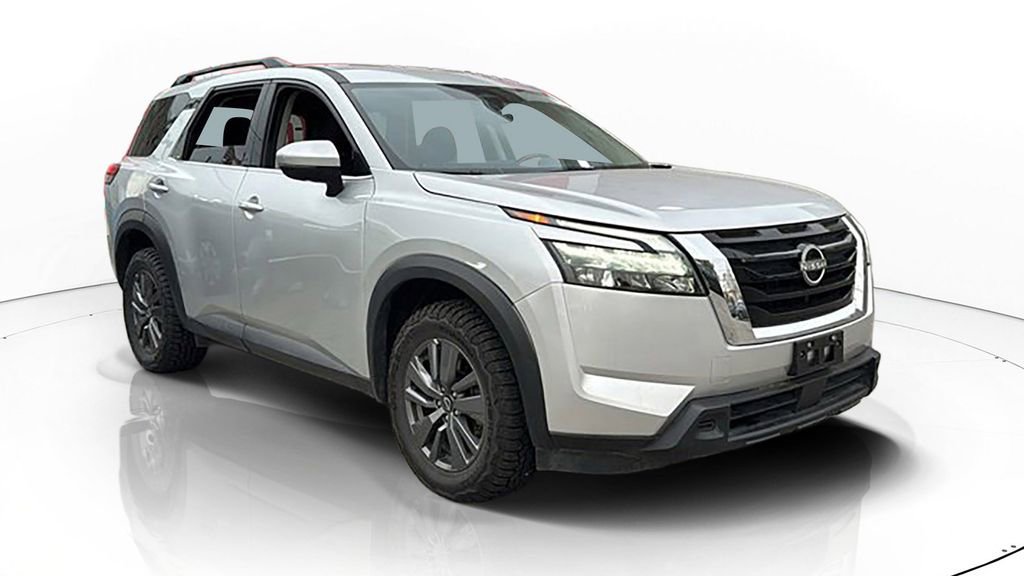 Used 2024 Nissan Pathfinder SV