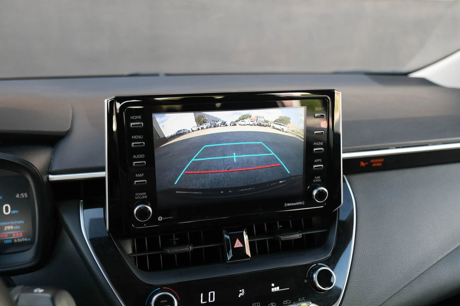 Used 2021 Toyota Corolla LE image 39