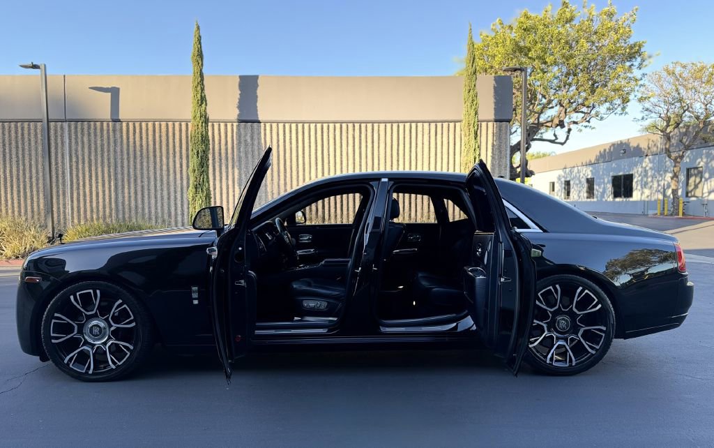 Used 2017 Rolls-Royce Ghost image 19