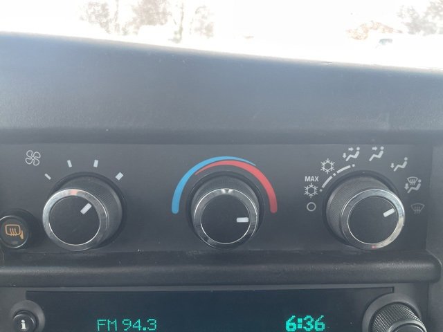 Used 2023 Chevrolet Express 3500 Work Van w/ Driver Convenience Package image 29