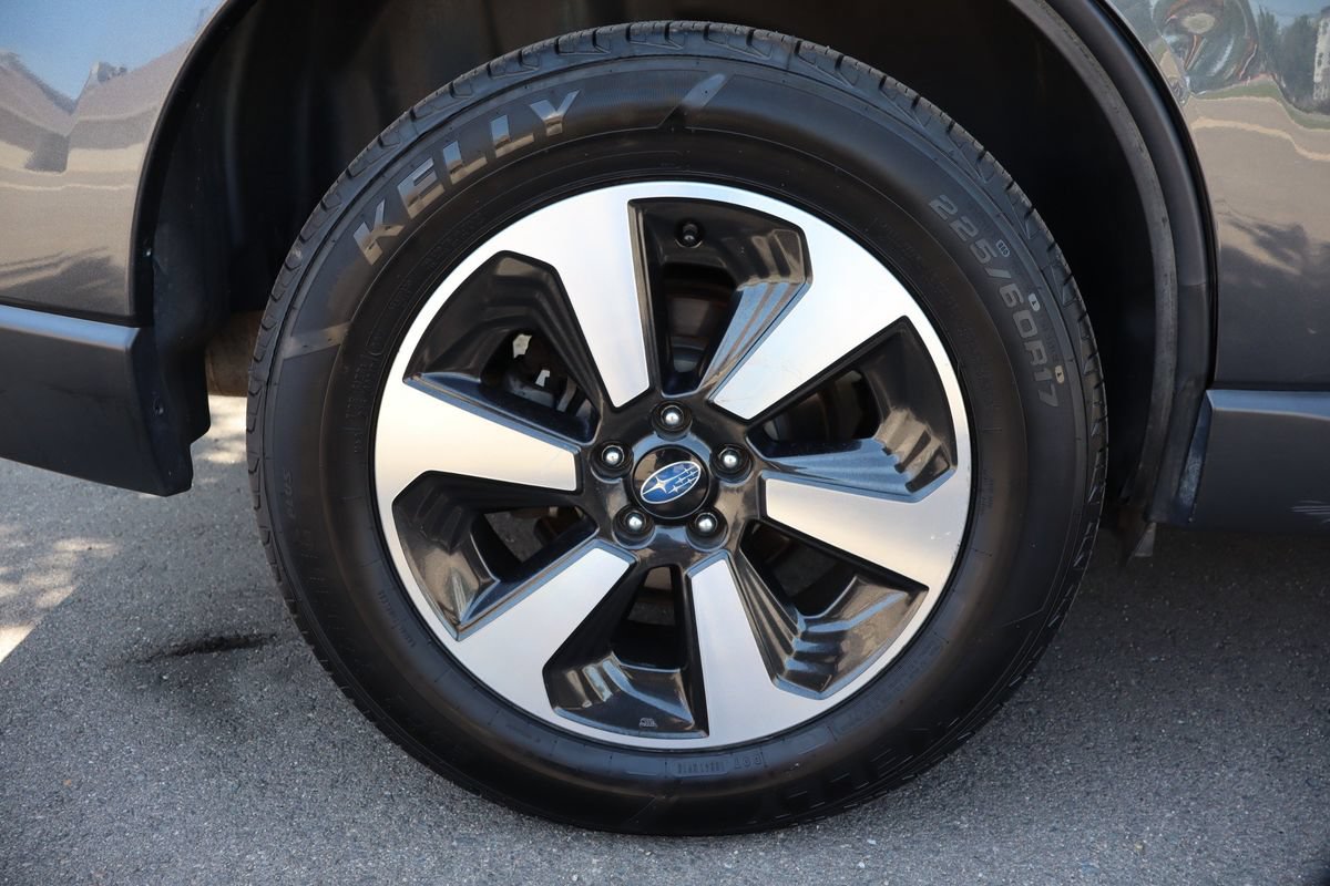 Used 2017 Subaru Forester 2.5i Limited AWD/4WD image 43