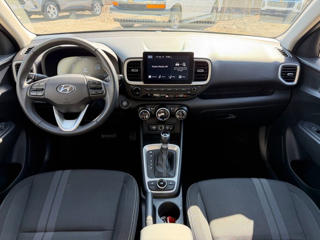 Certified 2026 Hyundai Venue SEL FWD image 23