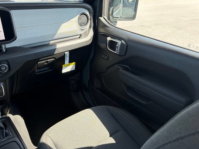 New 2026 Jeep Gladiator Sport AWD/4WD image 33