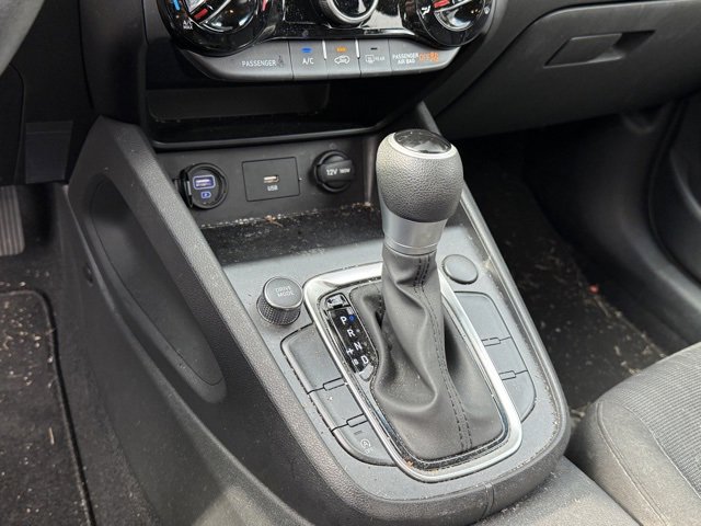 Used 2023 Hyundai Kona SEL image 21
