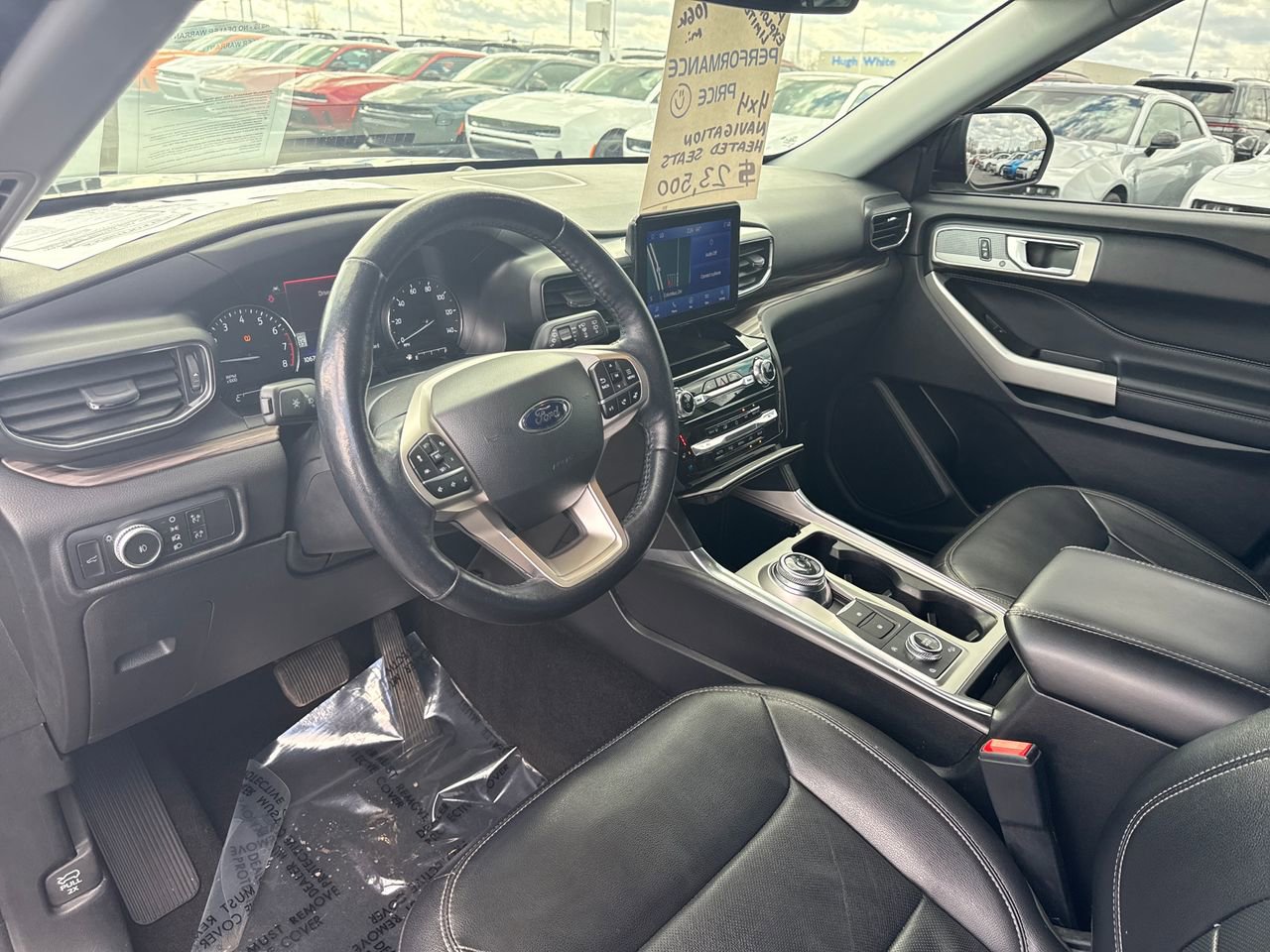 Used 2022 Ford Explorer Limited w/ Equipment Group 301A image 12