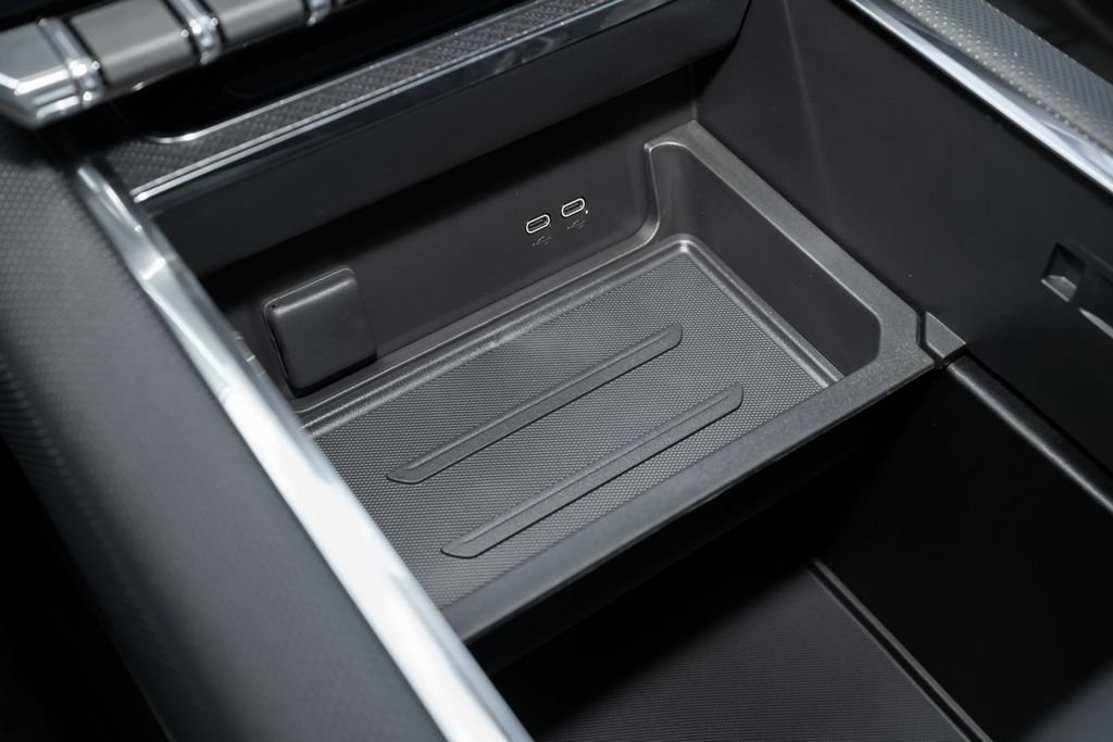 New 2026 GMC Sierra EV Elevation image 32