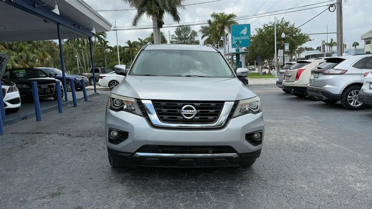 Used 2017 Nissan Pathfinder SV FWD image 8