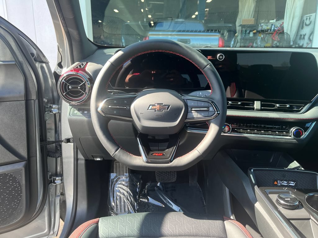 New 2027 Chevrolet Equinox RS w/ Safety and Technology Package AWD/4WD image 13