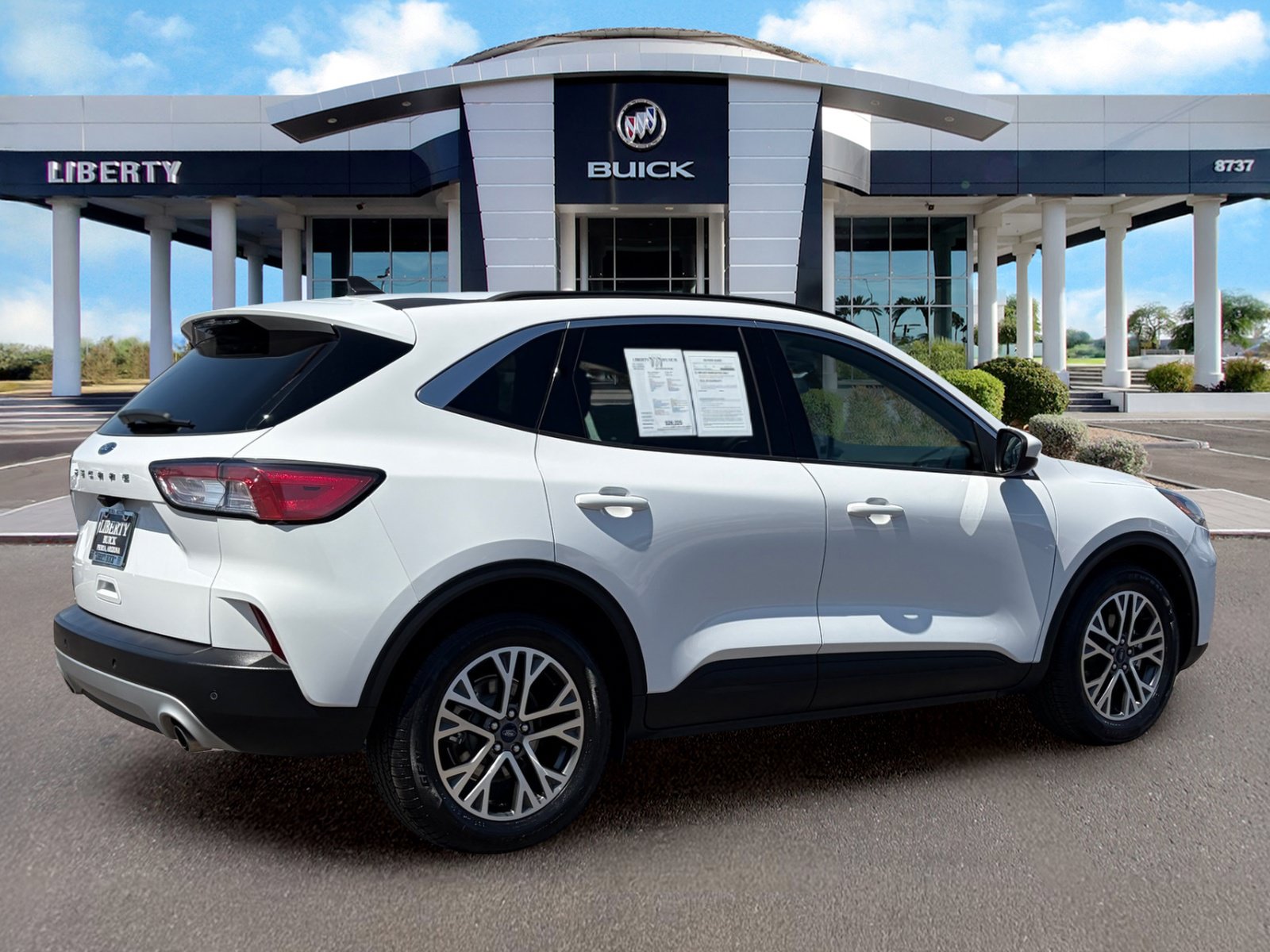 Used 2020 Ford Escape SEL FWD image 3