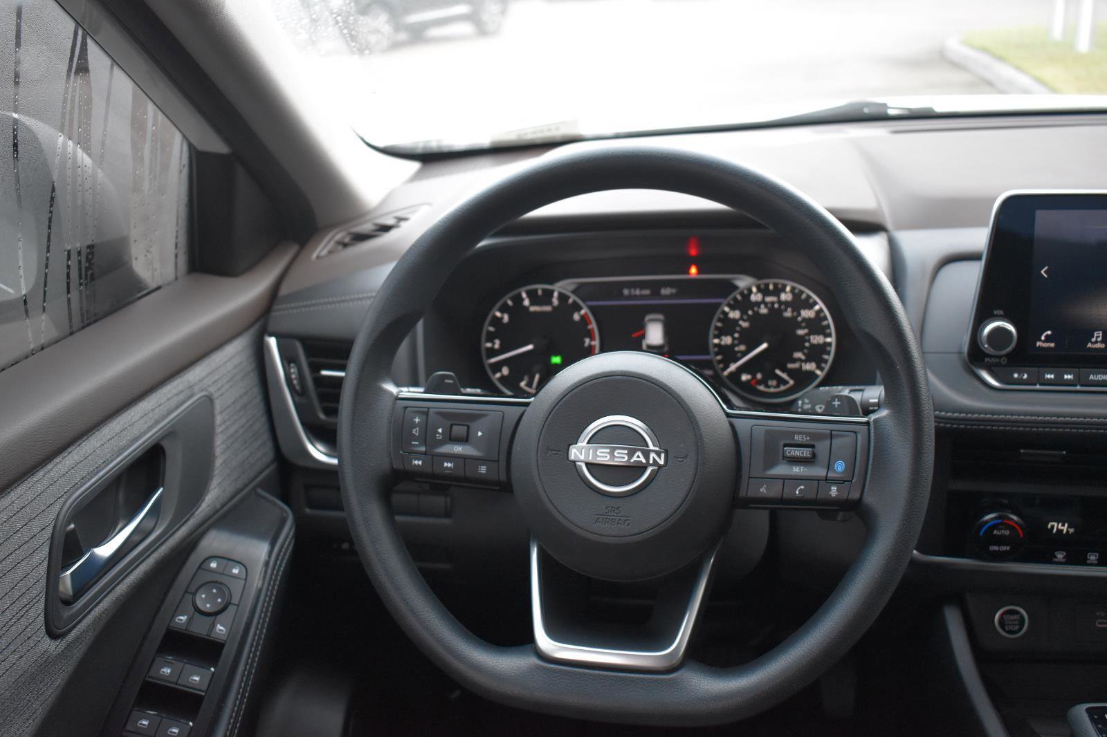 Used 2023 Nissan Rogue SV image 22