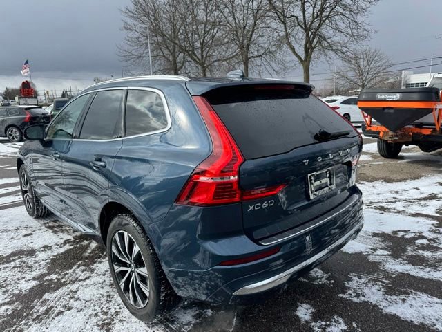 Used 2023 Volvo XC60 B5 Plus w/ Climate Package image 5