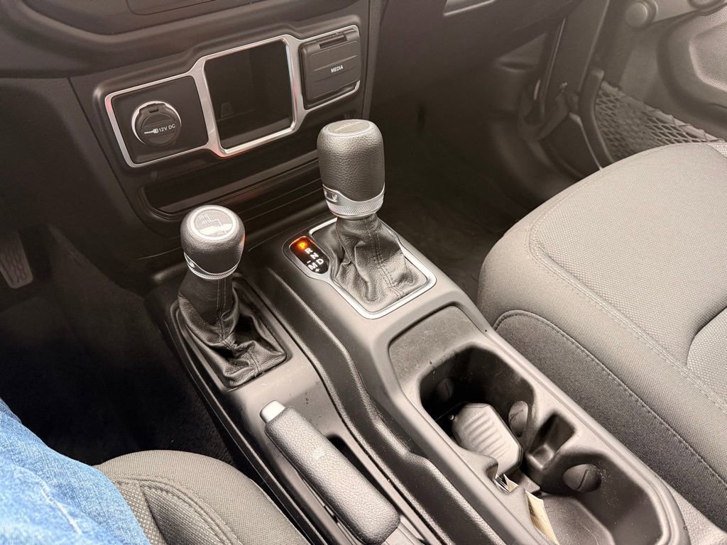 Used 2021 Jeep Gladiator Sport AWD/4WD image 22