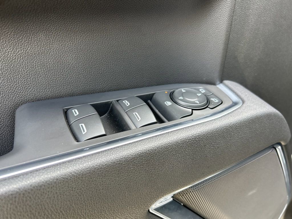 Used 2025 Chevrolet Silverado 1500 LT Trail Boss AWD/4WD image 50