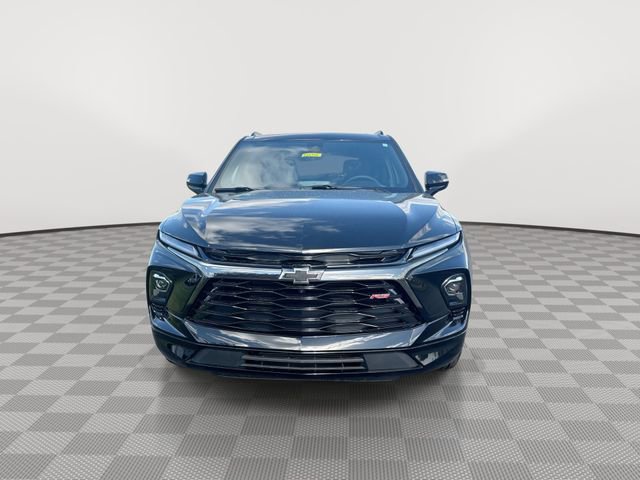 Certified 2026 Chevrolet Blazer RS w/ Driver Confidence II Package FWD image 4