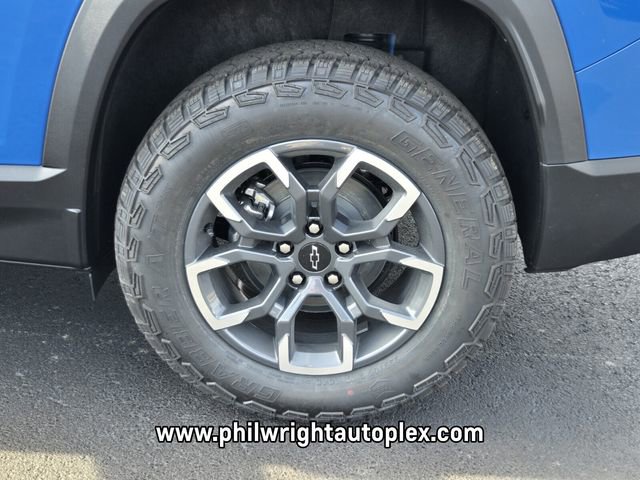 New 2026 Chevrolet Equinox ACTIV w/ LPO, Floor Liner Package image 14