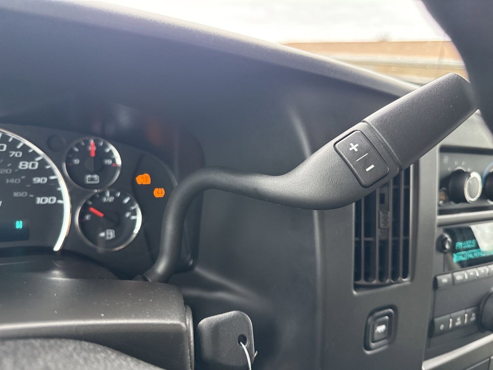 Used 2024 Chevrolet Express 3500 LT w/ LT Preferred Equipment Group image 18
