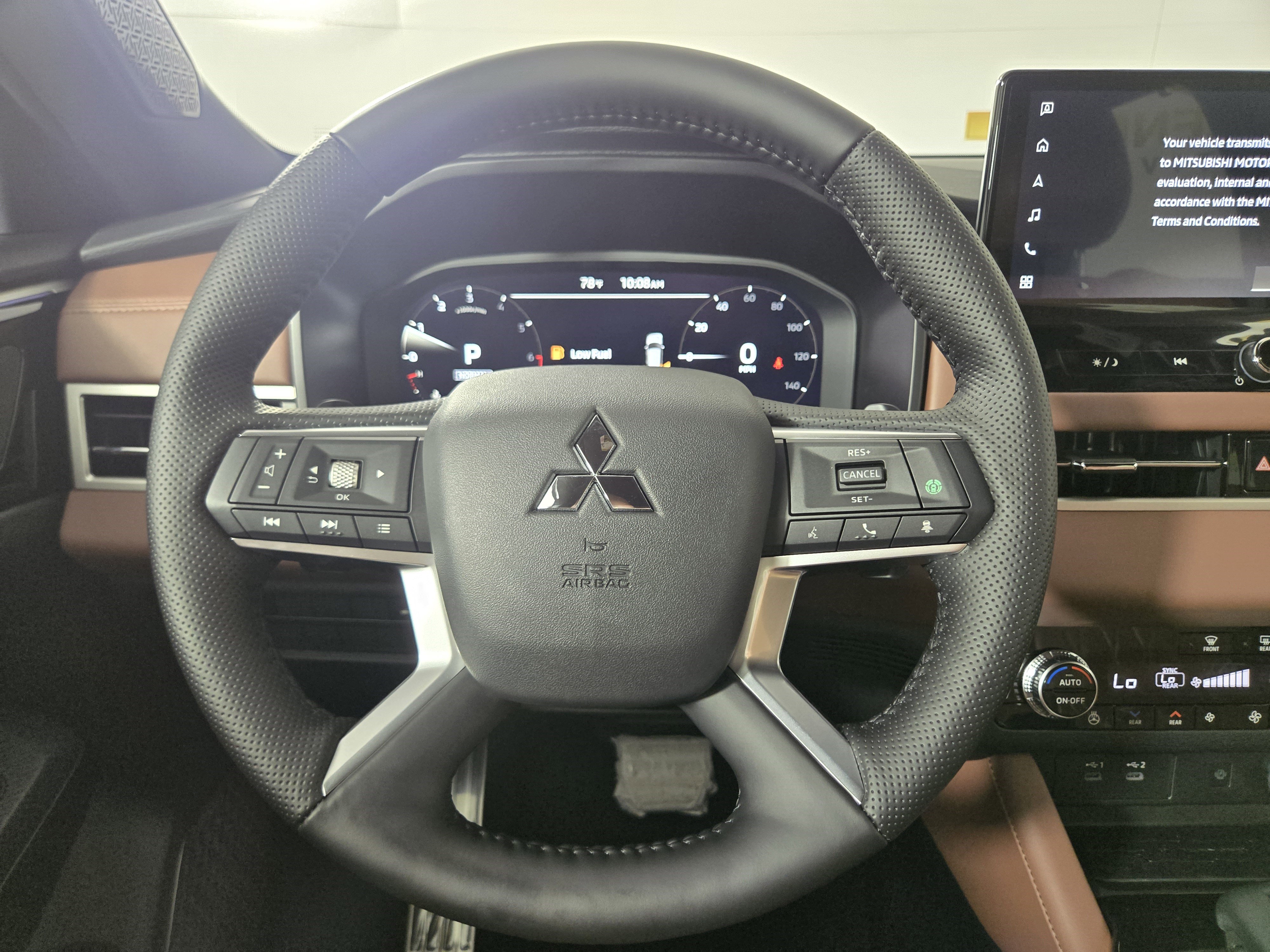 New 2025 Mitsubishi Outlander SEL image 14