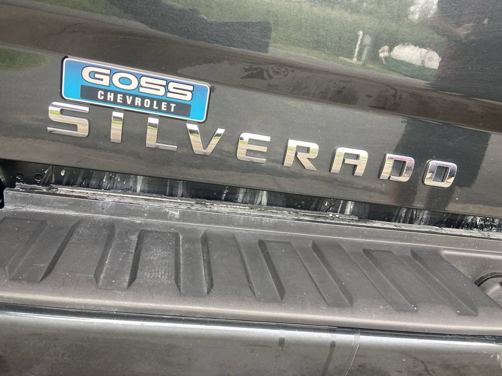 Used 2018 Chevrolet Silverado 1500 LT w/ All Star Edition AWD/4WD image 30