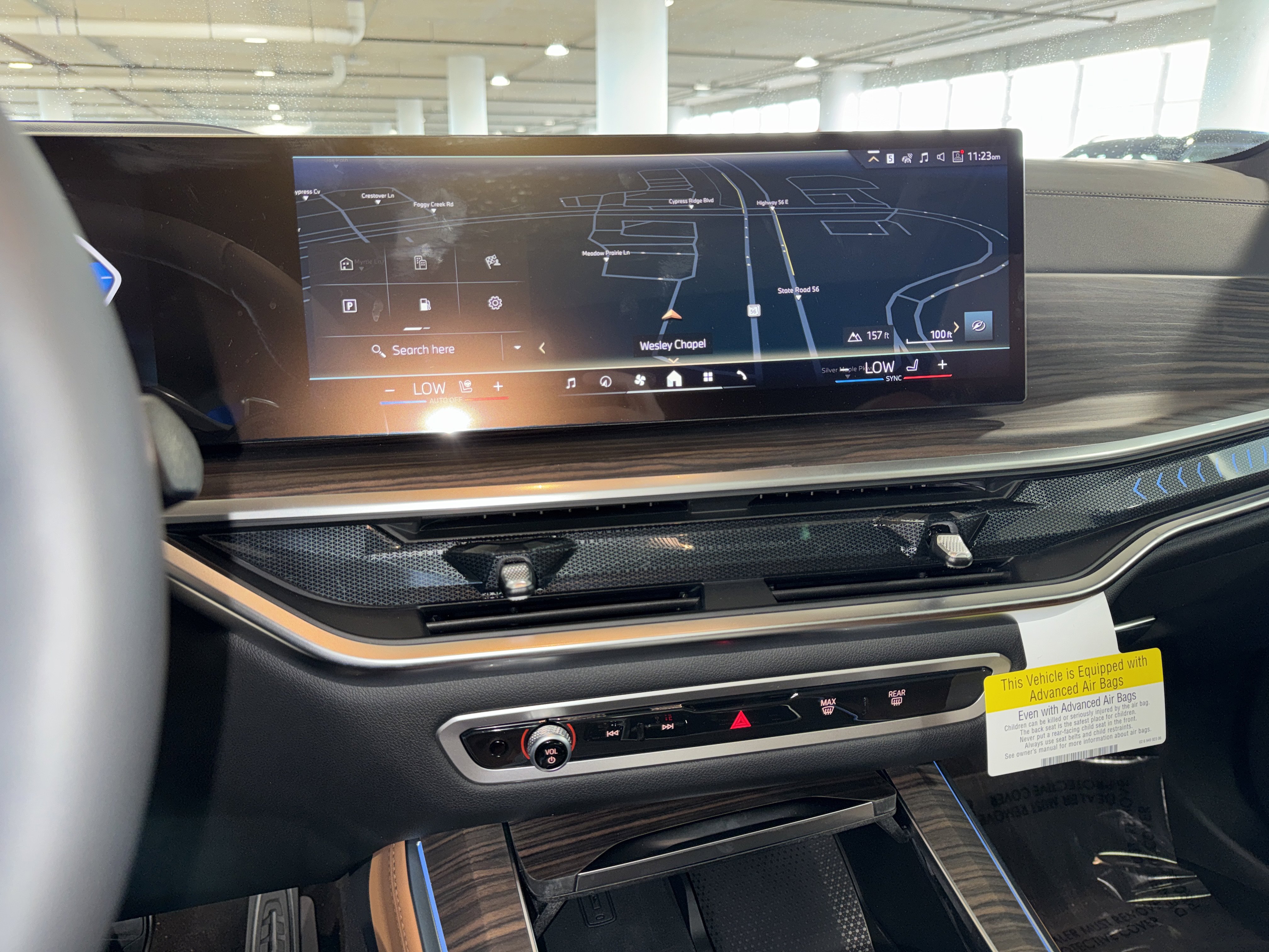 New 2026 BMW X5 xDrive50e w/ M Sport Package image 18