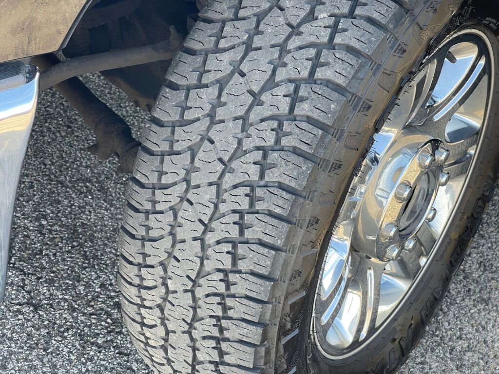 Used 2016 Ford F250 Lariat w/ Lariat Ultimate Package image 24